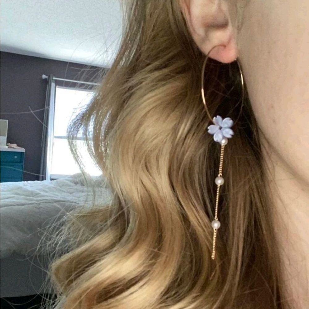 Gold Hoop Flower Dangle Earrings Pearl Chain Purple Fairy Coquette 💖2/$30 - Picture 9 of 10